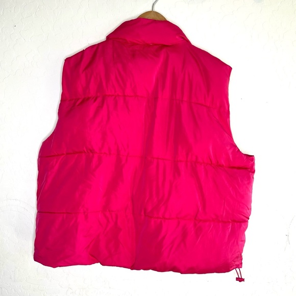 Urban Outfitters BDG The Pia Hot Pink Puffer Vest - Picture 8 of 8